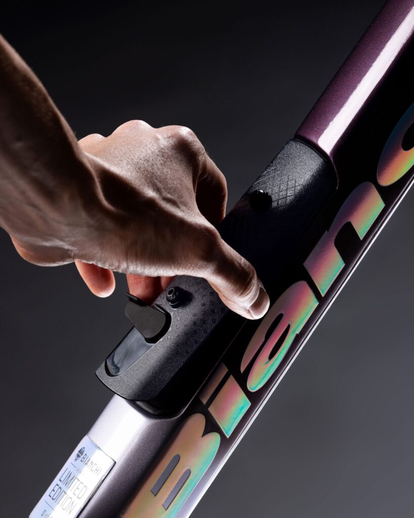 Bianchi Infinito 2026 vista laterale