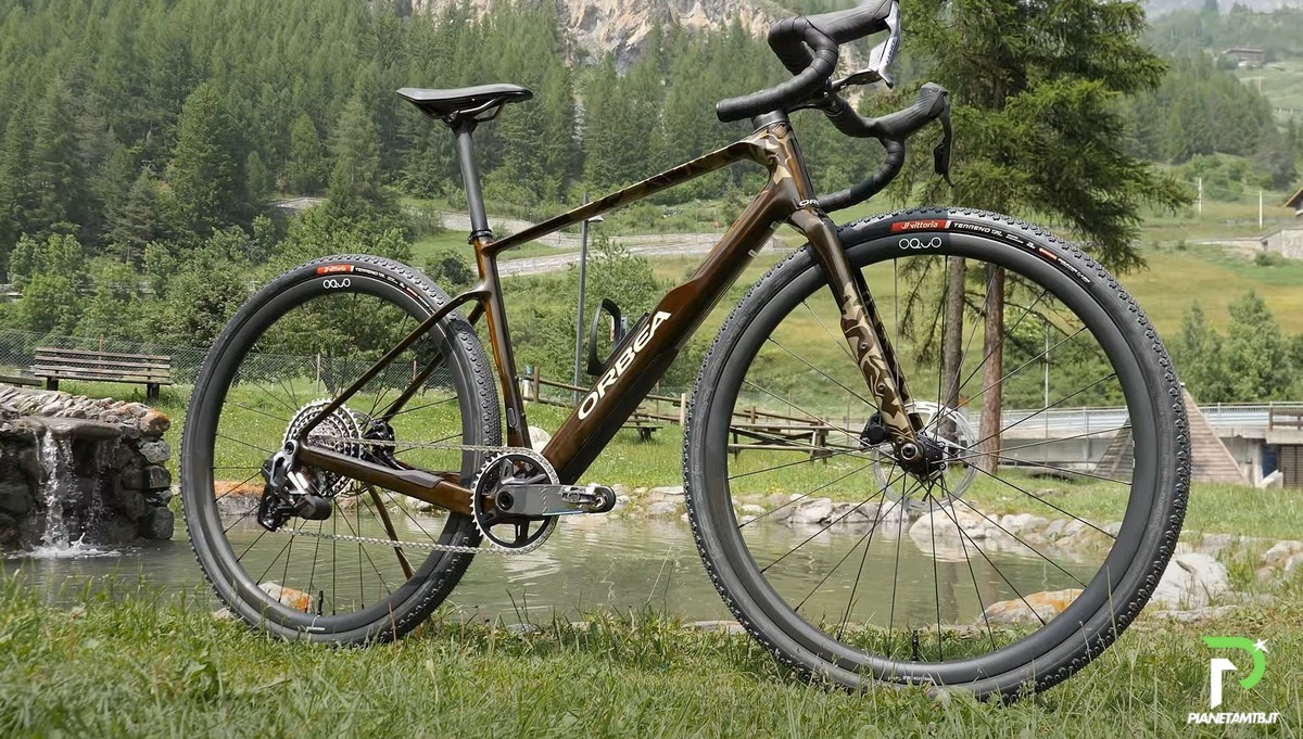 Orbea Terra 2026 gravel bike primo piano
