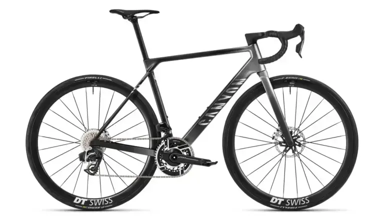 Canyon Ultimate CFR AXS 2026 con SRAM Red, prodotto 4071