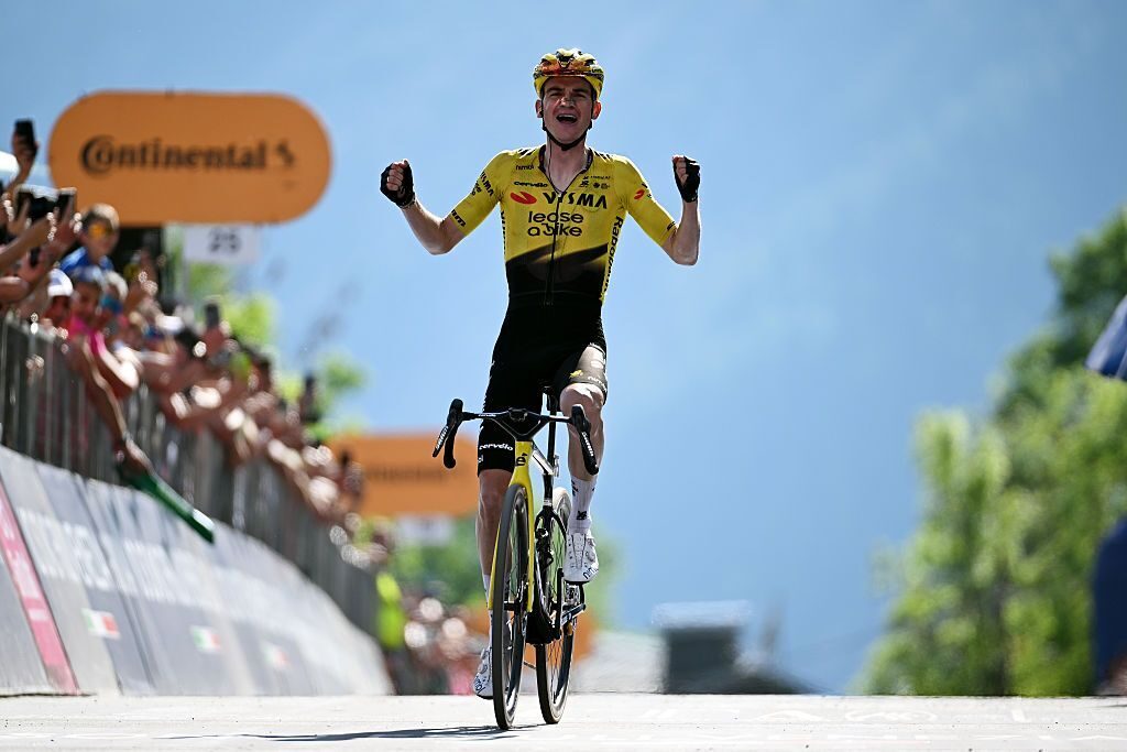 Sepp Kuss vince la tappa 19 del Giro d’Italia 2026 ad Alleghe