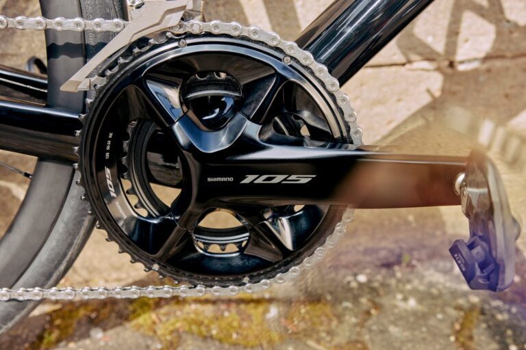 Shimano 105 meccanico R7100 e confronto con 105 Di2