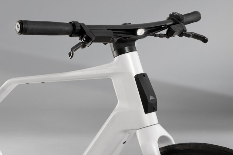 Canyon Roadlite ON V2X con tecnologia vehicle to everything