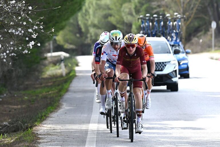 Lucas Towers al Tour of Slovenia 2026 prima della caduta nella tappa 2