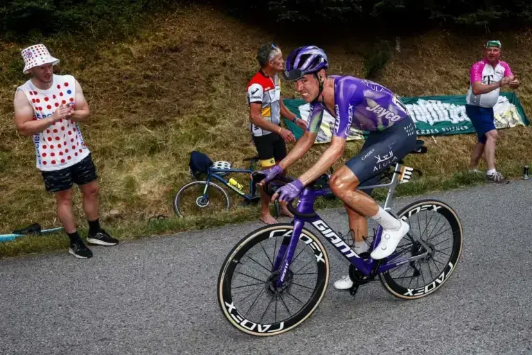 Mauro Schmid sulla Giant Propel Advanced SL al Tour de France 2026