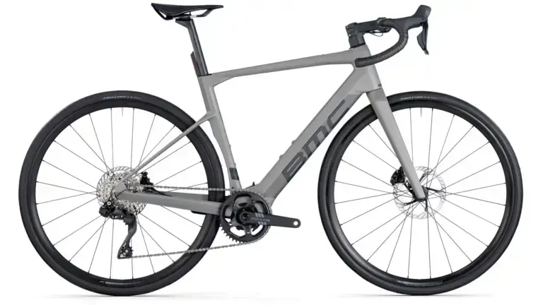BMC Roadmachine AMP 2026, immagine ufficiale