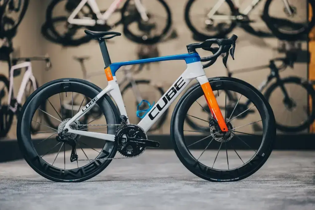Cube Litening Aero C:68X del catalogo Cube 2027