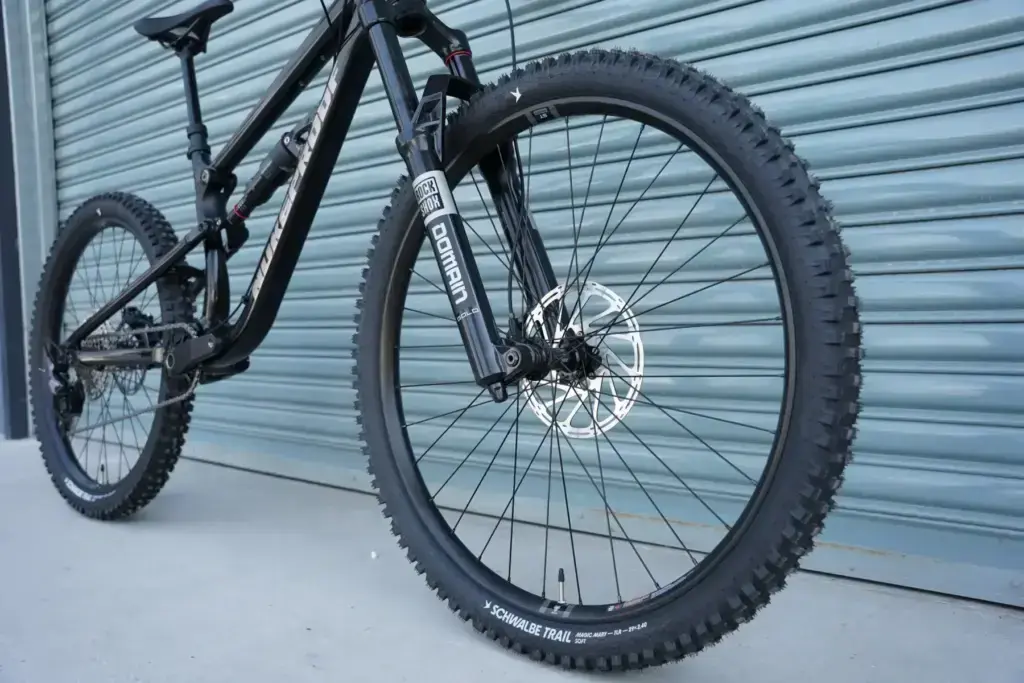 Nukeproof Tracker FS 2026, nuova bici MTB enduro