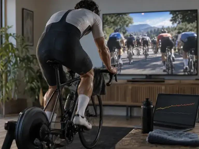 Illustrazione editoriale per Group ride su Zwift: allenamento o trappola per andare sempre troppo forte?