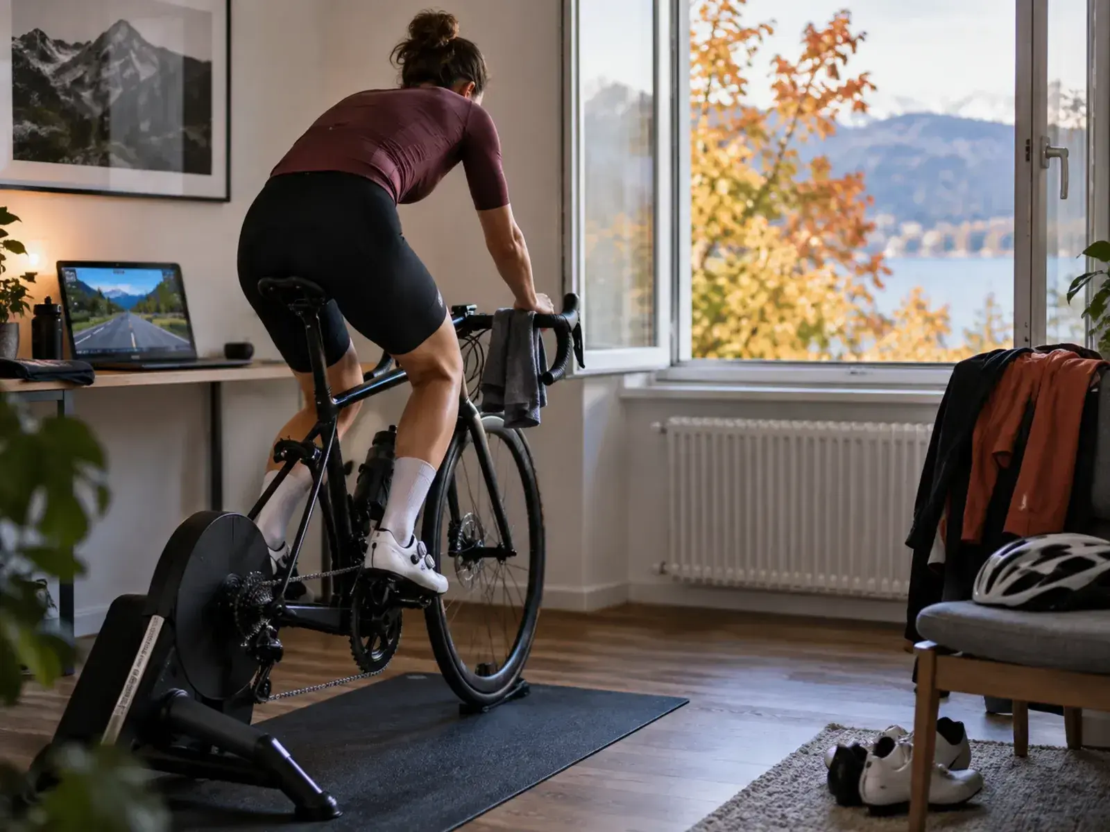 Illustrazione editoriale per Tornare su Zwift dopo l’estate: programma di allenamento di 4 settimane