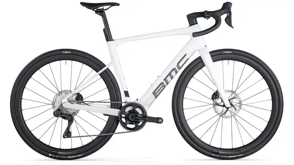 BMC Roadmachine 01 AMP ONE 2026, bicicletta completa