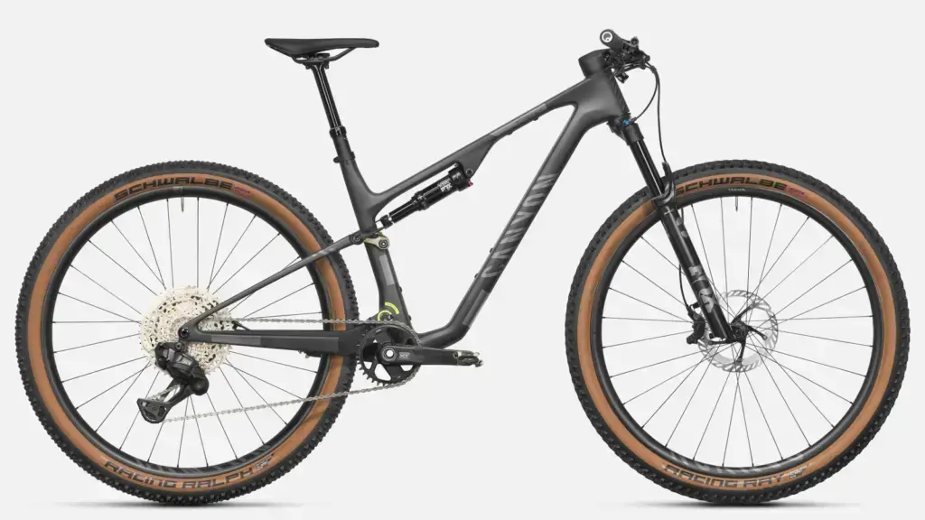 Canyon Lux World Cup CFR XT Di2 2027