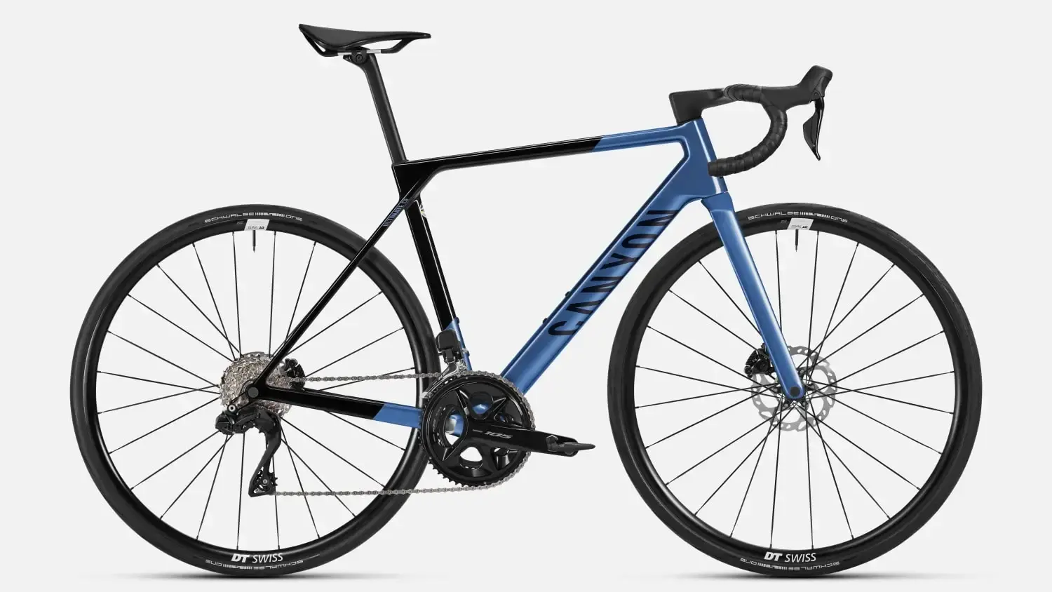 Canyon Ultimate CF 7 Di2 2026 con Shimano 105 e ruote DT Swiss in alluminio