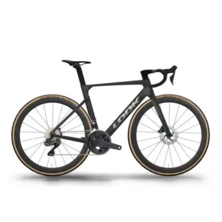 LOOK 795 Blade RS 3 Ultegra Di2 / LOOK R45S MY2026, bicicletta completa. Foto LOOK.