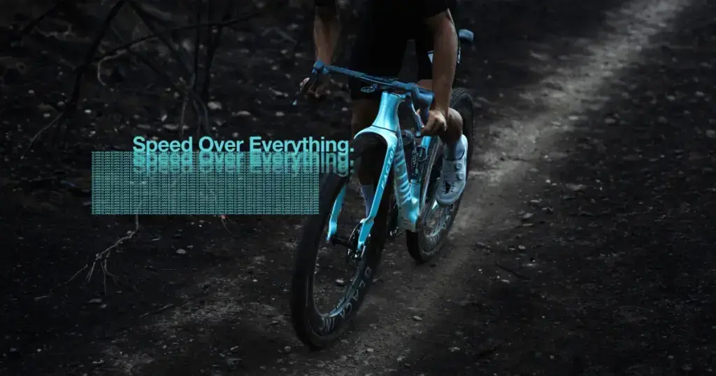 Factor ELARA gravel race con passaggio gomme fino a 57 mm