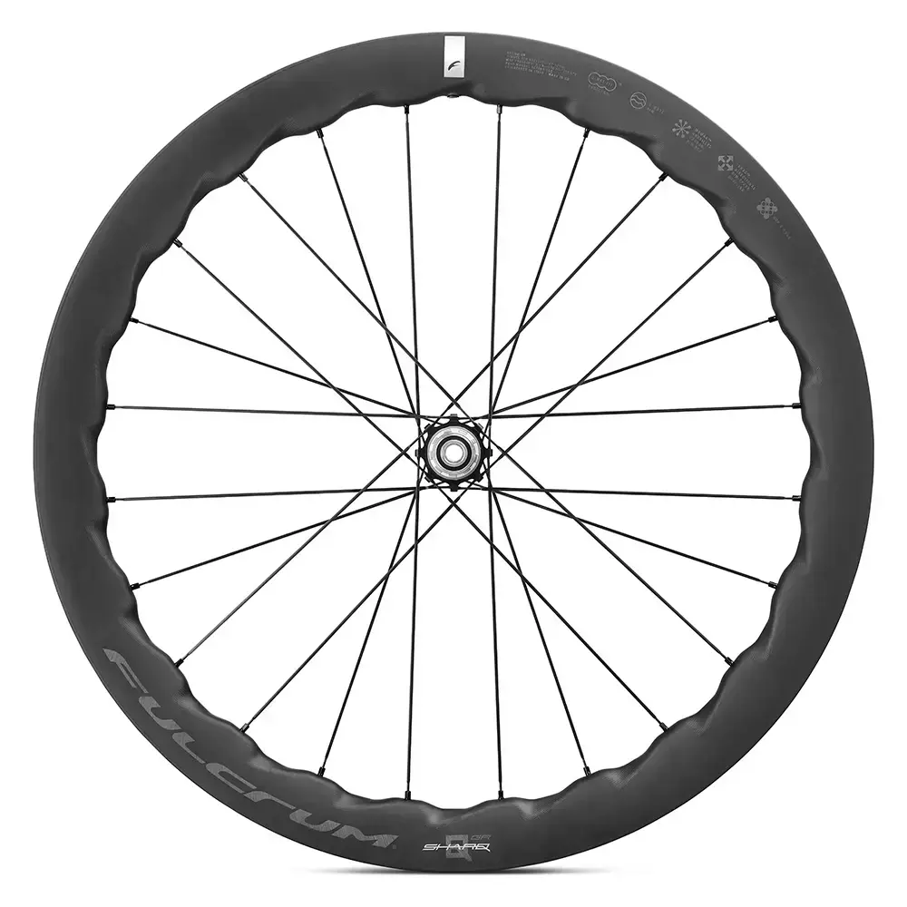 Ruota Fulcrum Sharq GR: profilo ondulato 47-52 mm