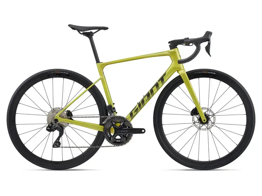 Giant Defy Advanced 1 2026 Cyber Lime, vista laterale completa