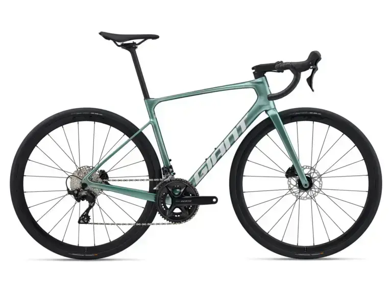 Giant Defy Advanced 2 2026 Spruce, vista laterale completa