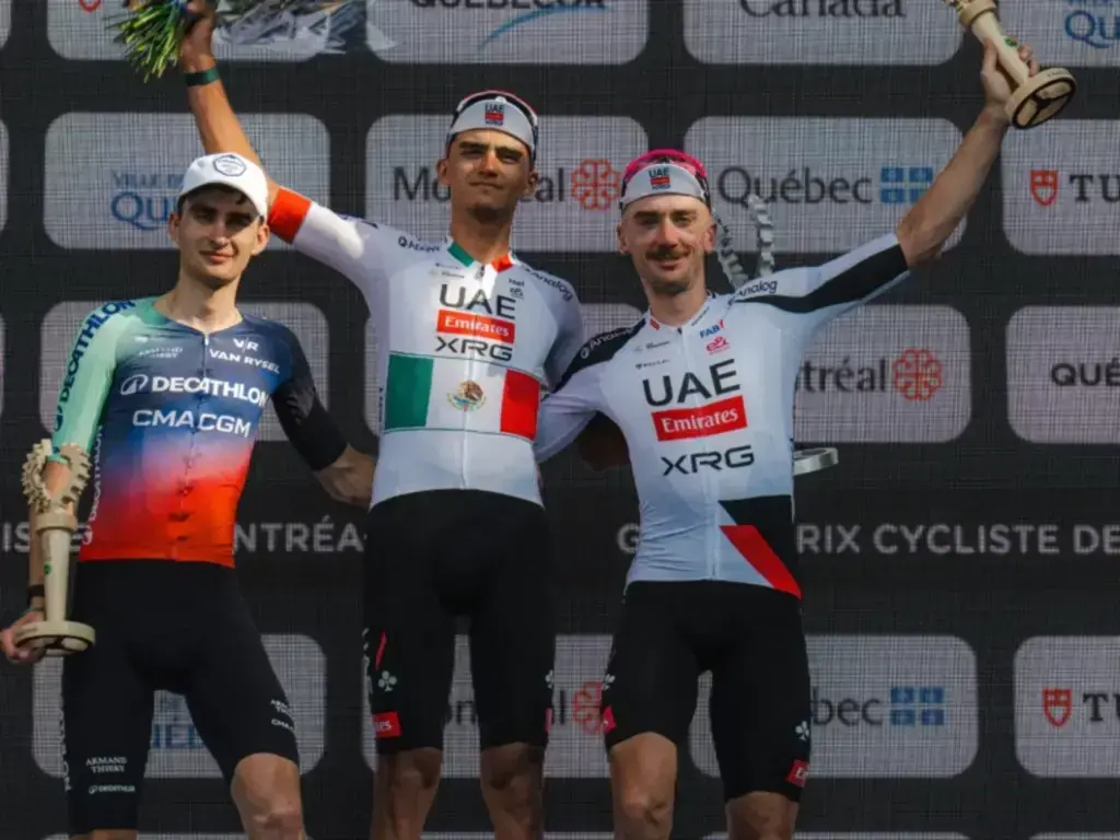 Isaac Del Toro vincitore del GP Montréal 2026 con Seixas e McNulty sul podio