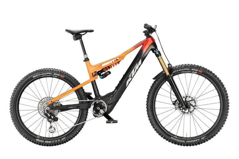 KTM MACINA PROWLER 2026