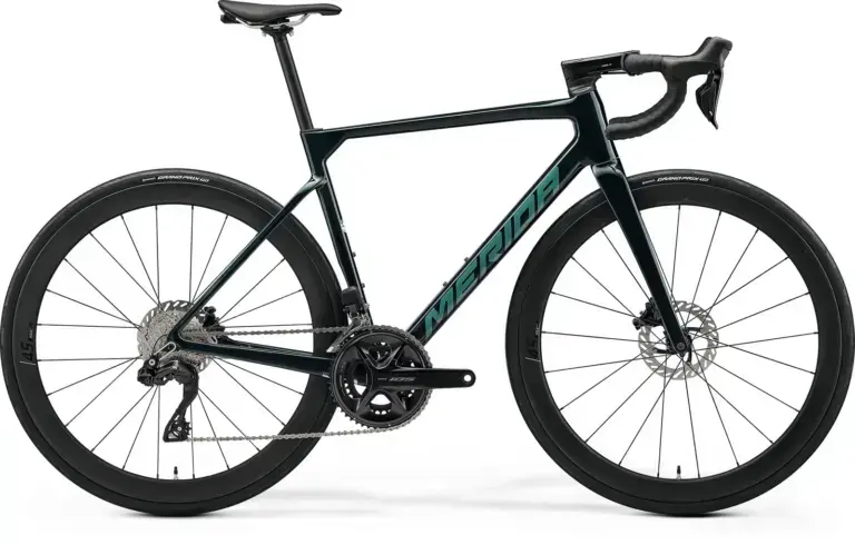 Merida SCULTURA 6000 MY2026: configurazione e colore della scheda ufficiale italiana. Foto Merida.