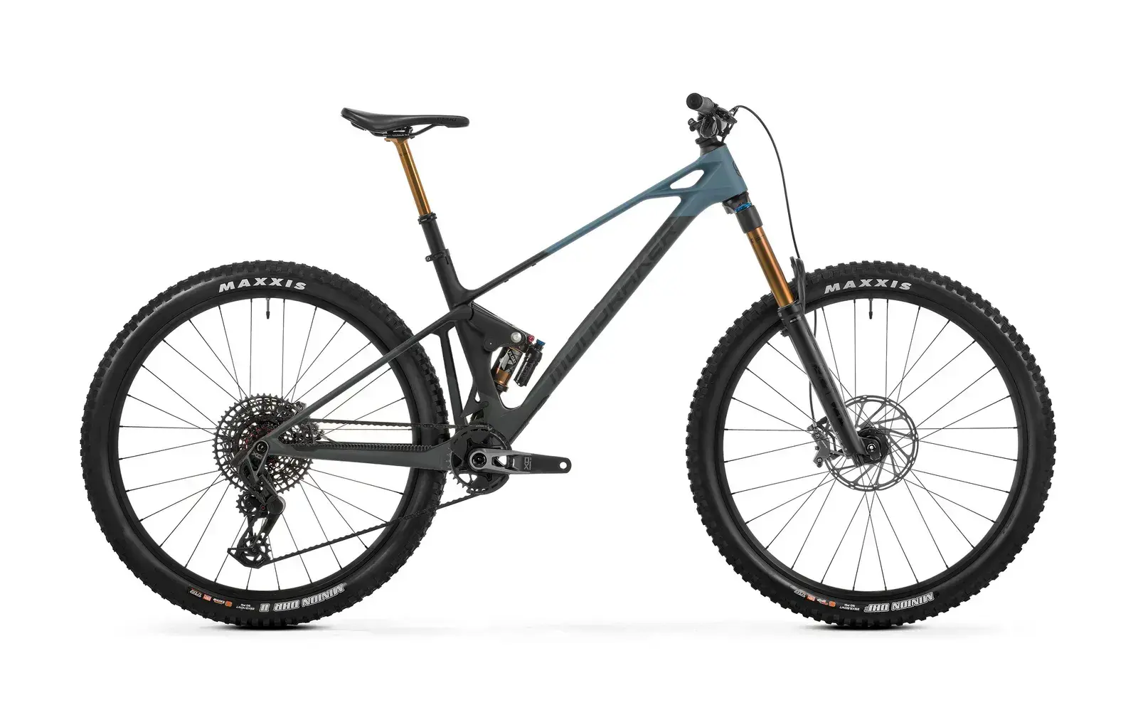 Mondraker RAZE CARBON RR 2026, MTB trail in carbonio vista lateralmente