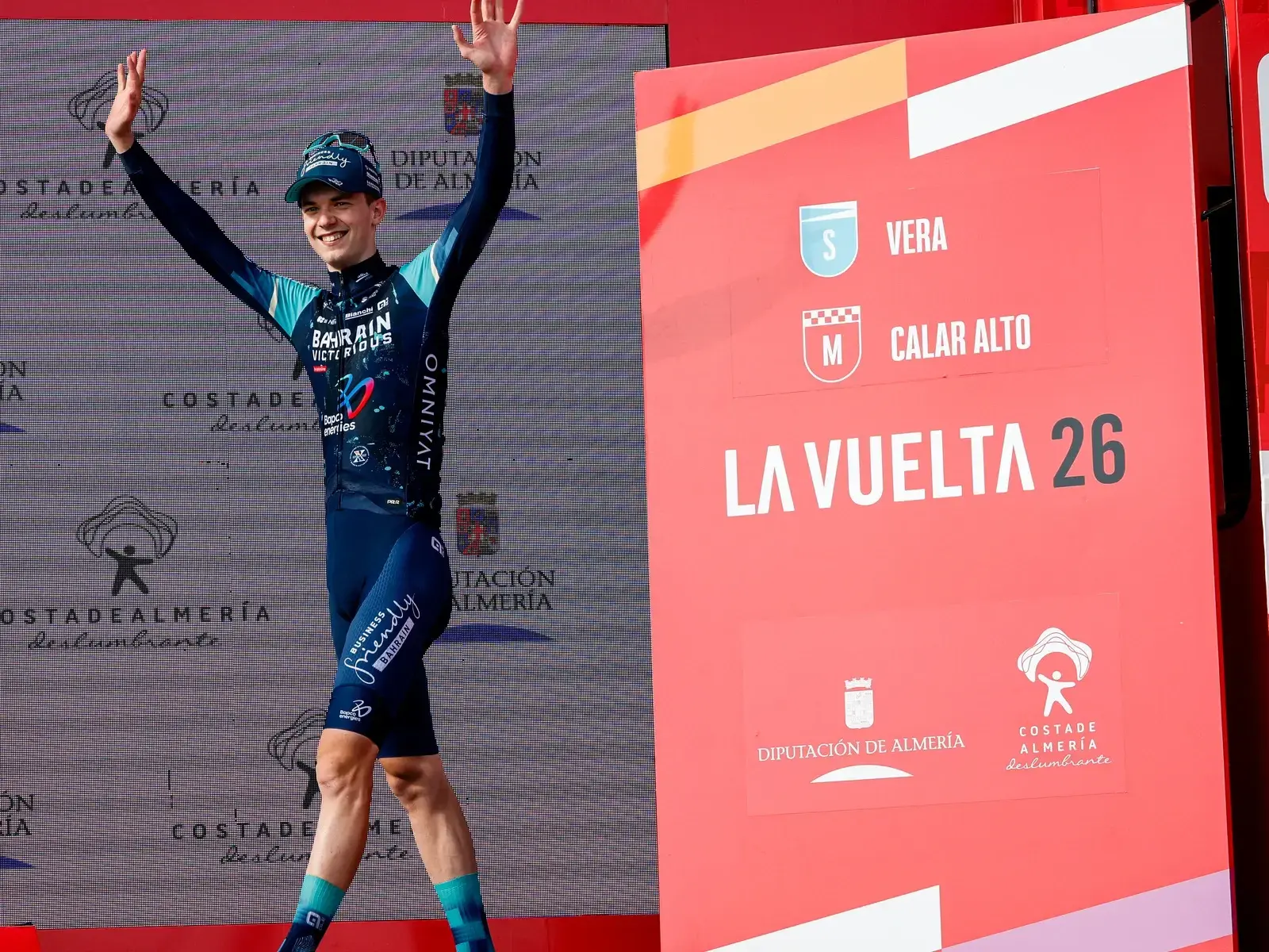 Jakob Omrzel sul podio dopo la vittoria a Calar Alto