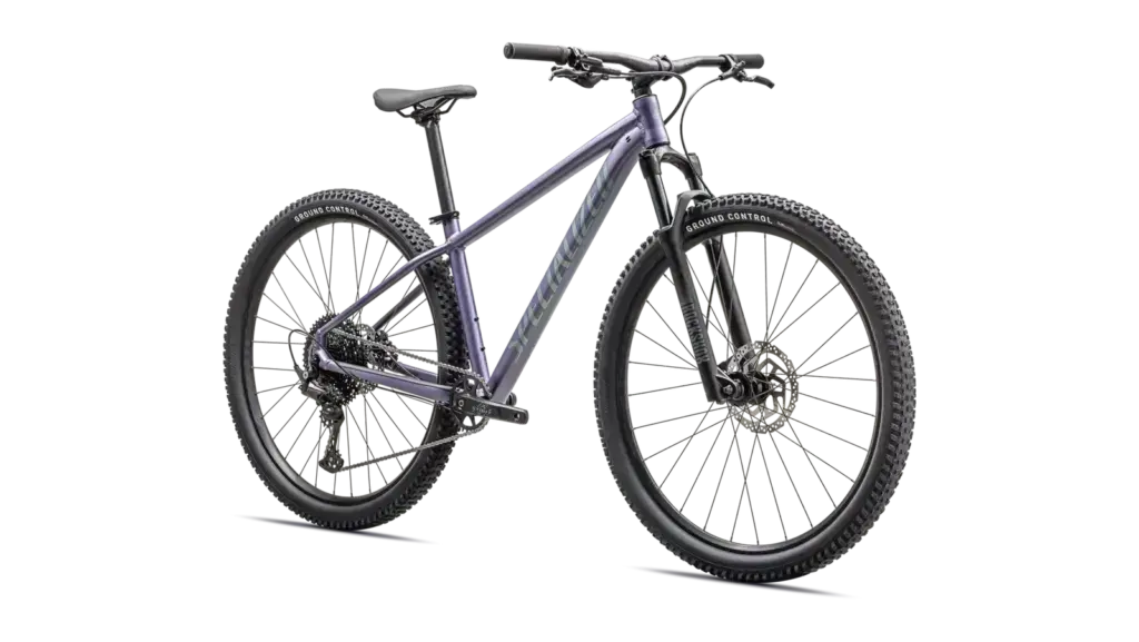 Specialized Rockhopper Comp 2026, vista anteriore a tre quarti