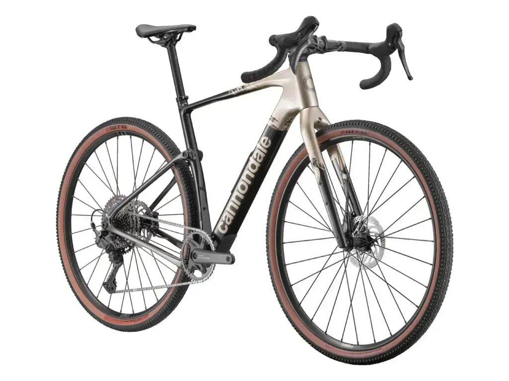 Cannondale Topstone Carbon 4 CUES 1x MY2026 vista tre quarti, montaggio esatto