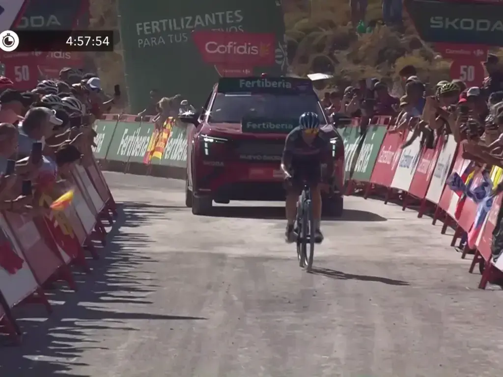 Mikel Landa solo all’arrivo della tappa 20 della Vuelta 2026