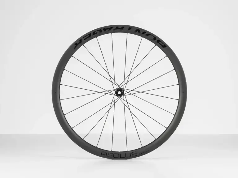 Bontrager Aeolus Pro 37 anteriore aftermarket nel packshot ufficiale Trek