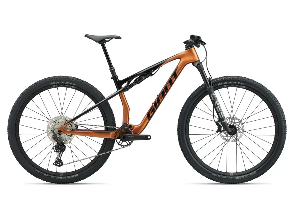Giant Anthem Advanced Pro 2027 vista lateralmente