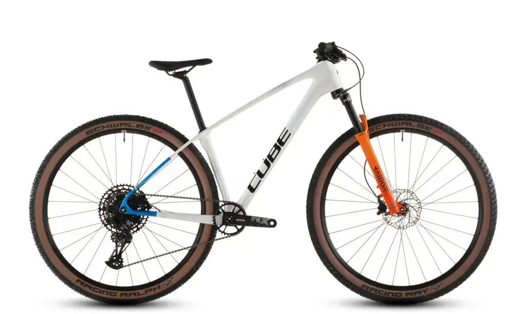 CUBE Phenix C:62 Rookie SLX 152900 teamline, bici completa dal lato trasmissione
