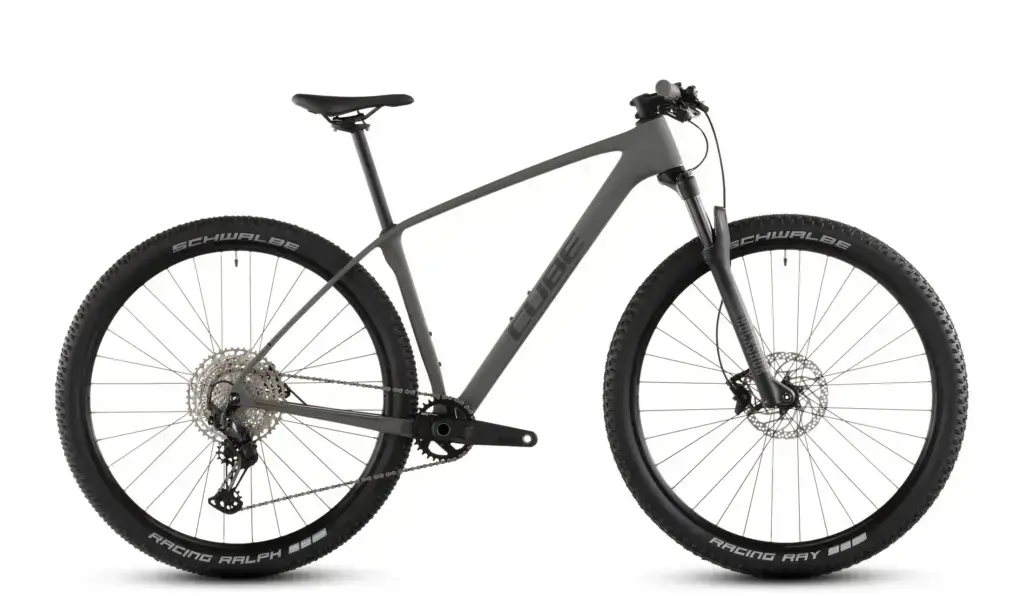Cube Reaction C:62 ONE 145100 oldgrey e black, bici completa con ruote ACID SLX 25 di serie