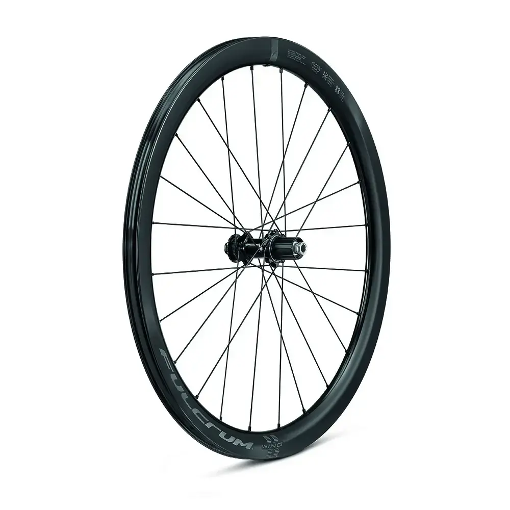 Ruota posteriore Fulcrum Wind 42 aftermarket con cerchio in carbonio e corpetto ruota libera
