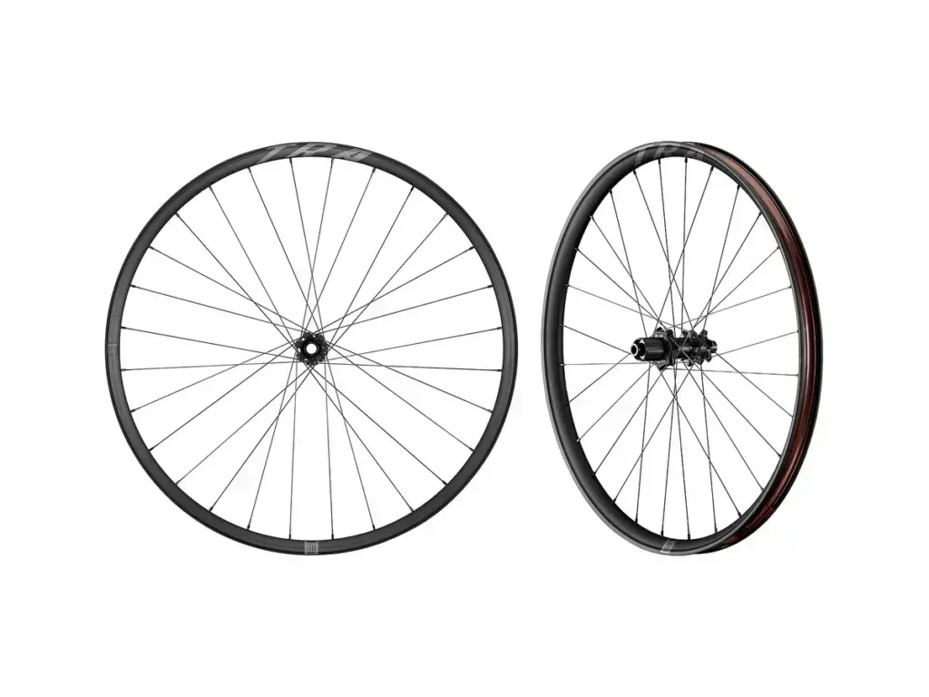 Ruota anteriore Giant TRA HD in due viste, immagine ufficiale Giant