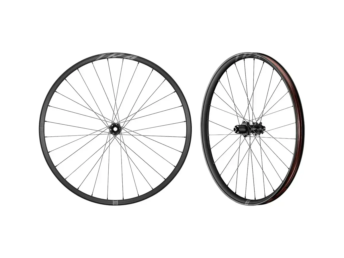 Ruota anteriore Giant TRA HD in due viste, immagine ufficiale Giant