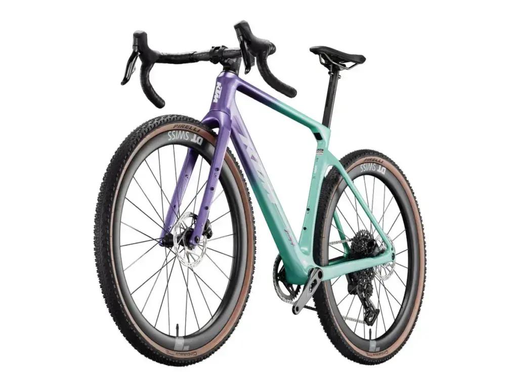 KTM Gravelator Prime 2026 con ruote DT GRC1600 Dicut Carbon, vista a tre quarti