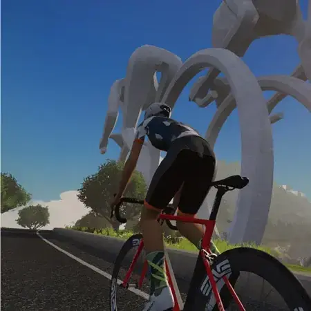 Scena virtuale di Watopia dalla comunicazione ufficiale Zwift. La planimetria del percorso e disponibile nella scheda.