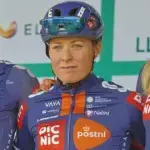 Charlotte Kool con la maglia Picnic PostNL al Tour of Britain Women 2025