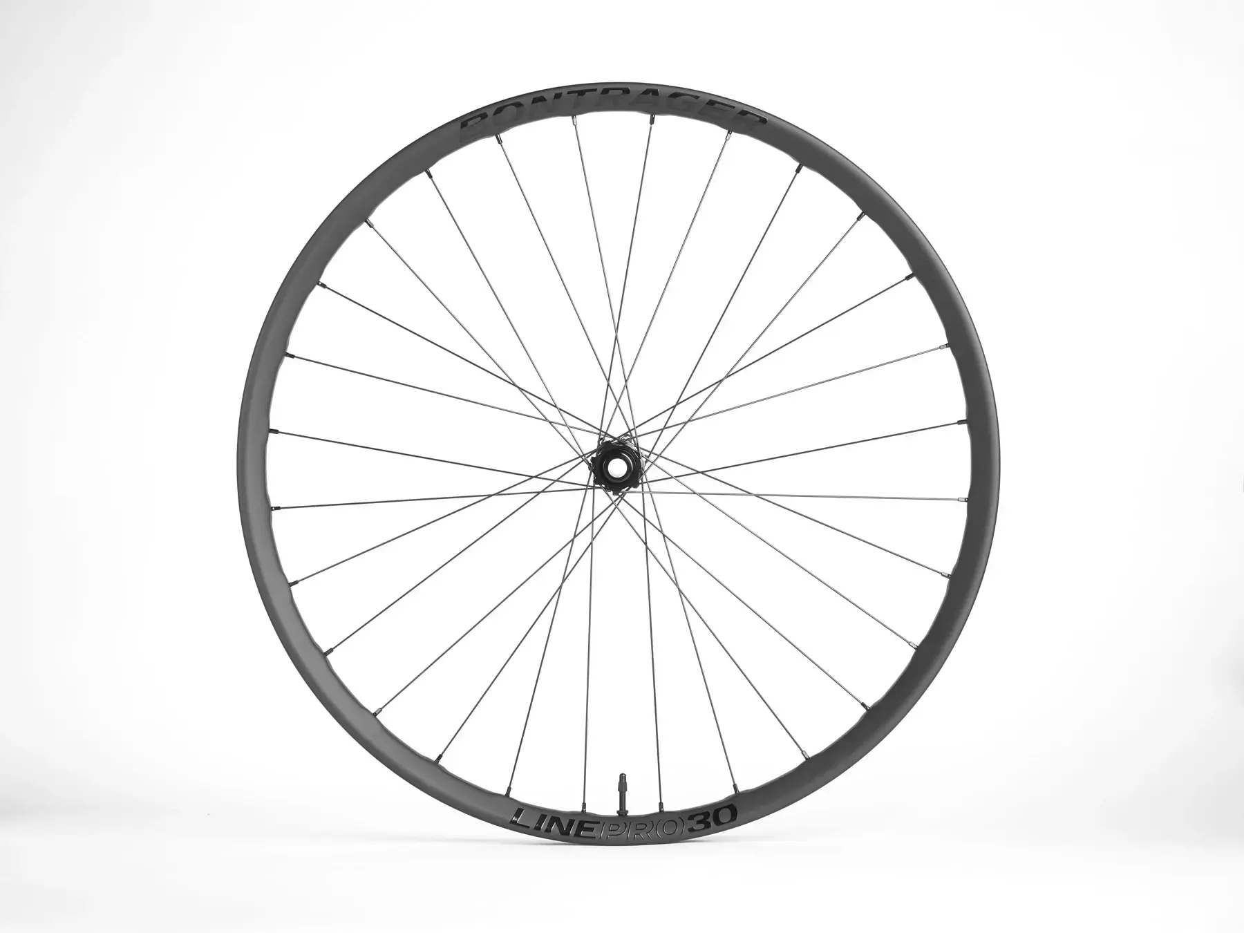 Bontrager Line Pro 30 anteriore aftermarket nel packshot ufficiale Trek