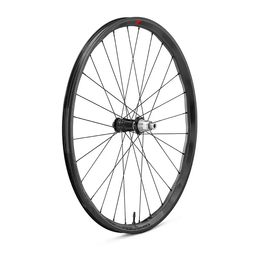 Ruota posteriore Fulcrum Red Zone Carbon aftermarket, distinta dalla versione OEM Scott